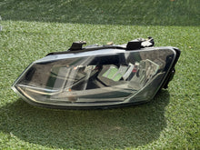 Load image into Gallery viewer, Frontscheinwerfer VW Polo 6C1941005 Links Scheinwerfer Headlight SCH4867064226hb