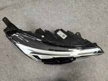 Load image into Gallery viewer, Frontscheinwerfer Opel Crossland X YQ00709880 LED Rechts Scheinwerfer Headlight SCH8864224698gi