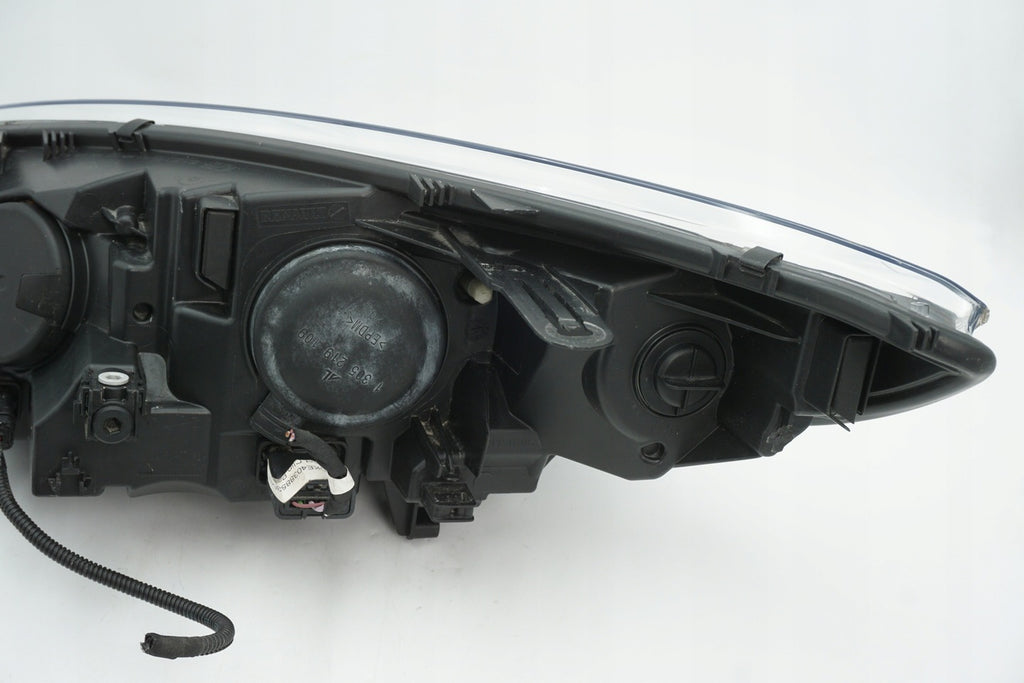 Frontscheinwerfer Renault Megane III 260100923R 0301288202 Rechts Headlight SCH9454684470mb