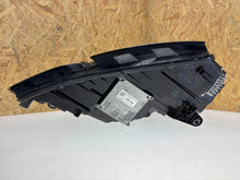 Laden Sie das Bild in den Galerie-Viewer, Frontscheinwerfer Skoda Octavia III 5E1941017E Rechts Scheinwerfer Headlight SCH7477290663wc