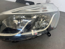 Laden Sie das Bild in den Galerie-Viewer, Frontscheinwerfer Renault Clio IV Hatchback 0104639990001033633362 Links SCH3806066133ze