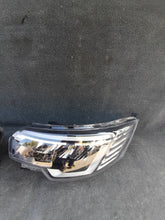 Laden Sie das Bild in den Galerie-Viewer, Frontscheinwerfer Renault Trafic 260102899R Full LED Rechts oder Links SCH5072276131ob