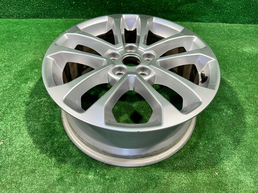 1x Alufelge 17 Zoll 7.0" 5x108 50ET LJ6C-A2A Ford Kuga Rim Wheel