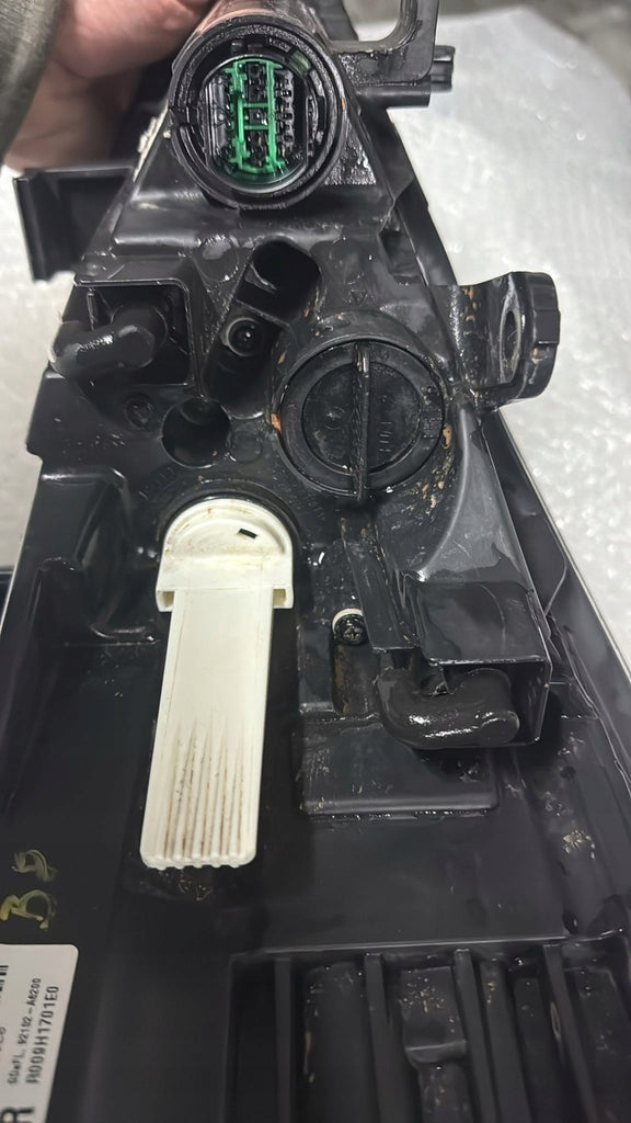 Frontscheinwerfer Hyundai I30 HYUI30TLP12 Rechts Scheinwerfer Headlight SCH5730903961xk