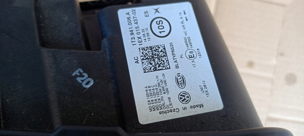 Frontscheinwerfer VW 1T3941006A 1EX015437-02 1T3941006 1EX015437 Rechts SCH2162543590td