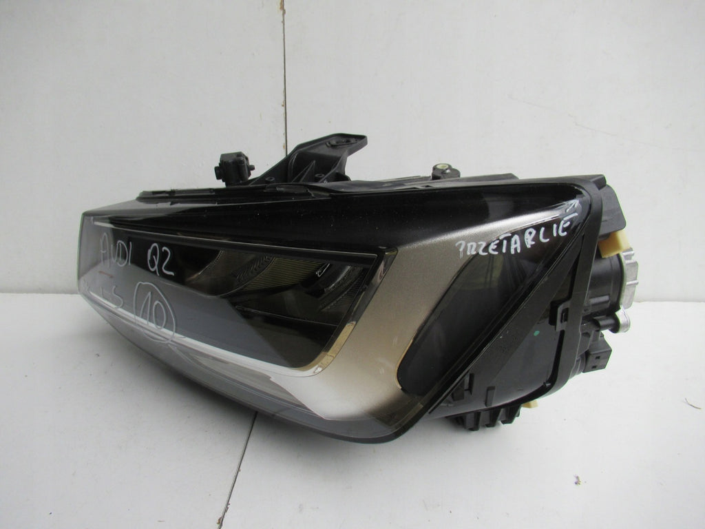 Frontscheinwerfer Audi Q2 81A941011 LED Links Scheinwerfer Headlight