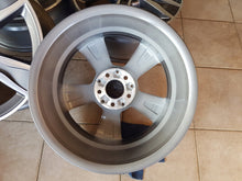 Load image into Gallery viewer, 4x Alufelge 17 Zoll 7.0" 5x112 48 5ET A2054010800 Mercedes-Benz W205 Rim Wheel FEL7069109617te