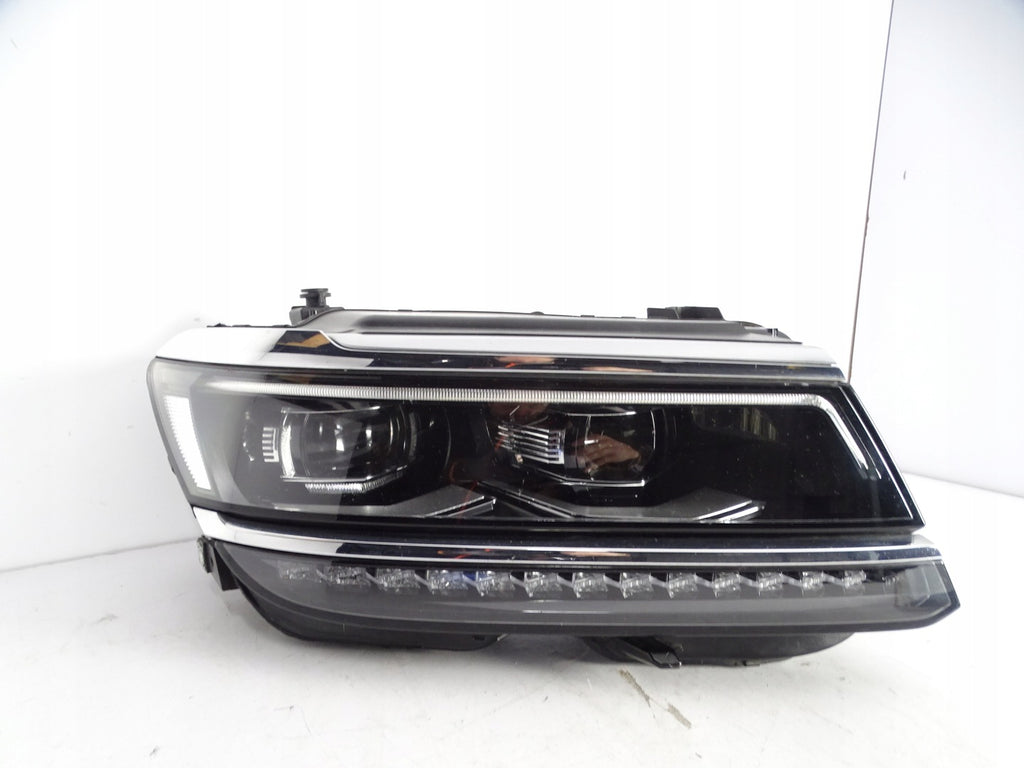 Frontscheinwerfer VW Tiguan 5NB941082A LED Rechts Scheinwerfer Headlight