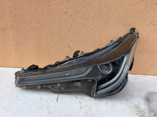 Load image into Gallery viewer, Frontscheinwerfer Toyota Corolla 81150-02S70 LED Links Scheinwerfer Headlight SCH3724531740ou