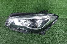 Laden Sie das Bild in den Galerie-Viewer, Frontscheinwerfer Mercedes-Benz Cla A1178206761 Links Scheinwerfer Headlight SCH2091829811op