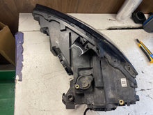 Load image into Gallery viewer, Frontscheinwerfer Audi A3 8V0941006H Xenon Rechts Scheinwerfer Headlight