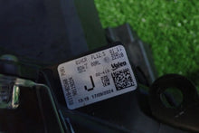 Load image into Gallery viewer, Frontscheinwerfer Toyota Corolla 81110-02S60 Rechts Scheinwerfer Headlight SCH8485720776ch