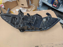 Load image into Gallery viewer, Frontscheinwerfer Hyundai Elantra 92101-F2100 202092101 LED Links Headlight