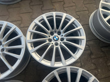 Laden Sie das Bild in den Galerie-Viewer, 4x Alufelge 18 Zoll 8.0" 5x112 30ET Glanz Silber 6861224 BMW G31 G21 G30 G20 FEL2083832423ai