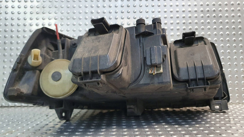 Frontscheinwerfer Audi V8 441941003B Links Scheinwerfer Headlight