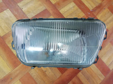 Laden Sie das Bild in den Galerie-Viewer, Frontscheinwerfer Audi 100 Rechts Scheinwerfer Headlight
