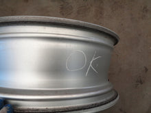 Laden Sie das Bild in den Galerie-Viewer, 1x Alufelge 17 Zoll 6.5" 4x100 46ET Glanz Silber 51767998 Fiat Punto Evo Grande FEL4617189018pi