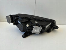 Laden Sie das Bild in den Galerie-Viewer, Frontscheinwerfer Skoda Superb III 3V1941015 Links Scheinwerfer Headlight