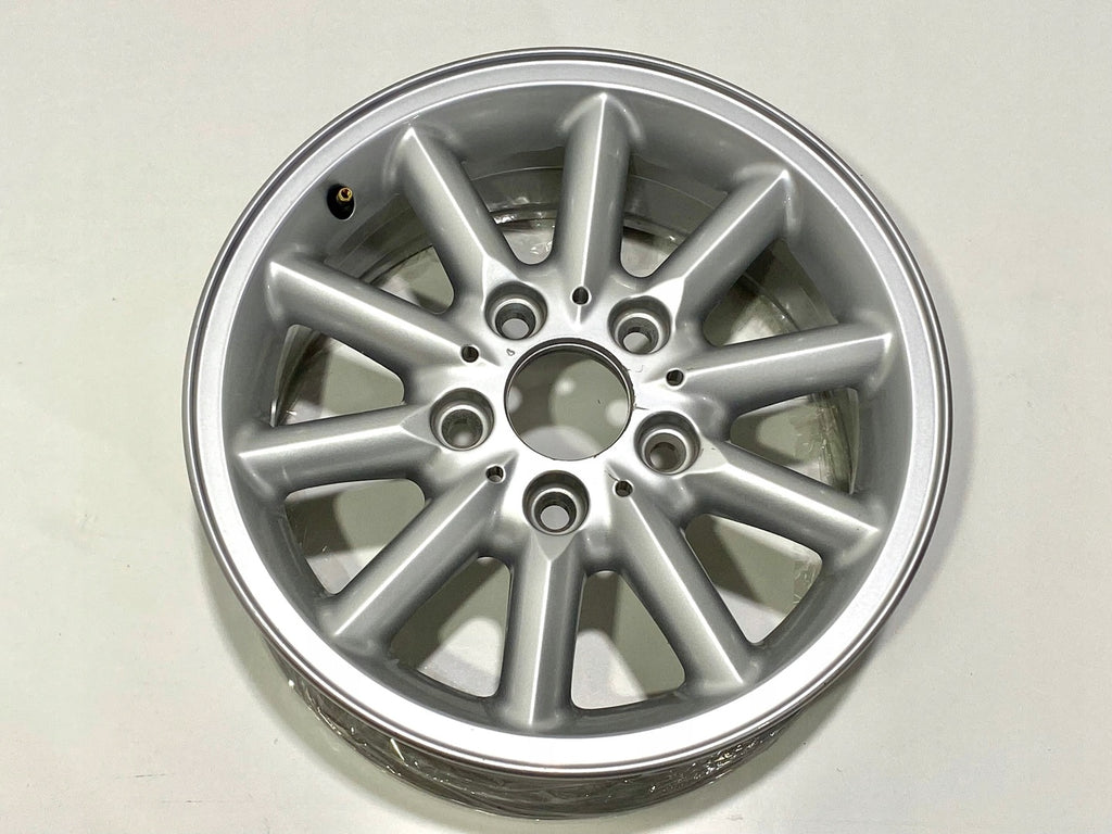 1x Alufelge 15 Zoll 7.0" 5x120 47ET Glanz Silber 1094480 BMW E36 Rim Wheel