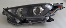 Load image into Gallery viewer, Frontscheinwerfer Toyota Yaris Links Scheinwerfer Headlight