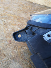 Laden Sie das Bild in den Galerie-Viewer, Frontscheinwerfer Peugeot Partner Rifter 9816826980 Links Scheinwerfer Headlight SCH2502893498bs