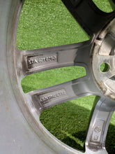 Load image into Gallery viewer, 1x Alufelge 17 Zoll 6.5" 5x112 52ET Glanz Graphit 5TA601025G VW Touran Rim Wheel FEL1362469407vt