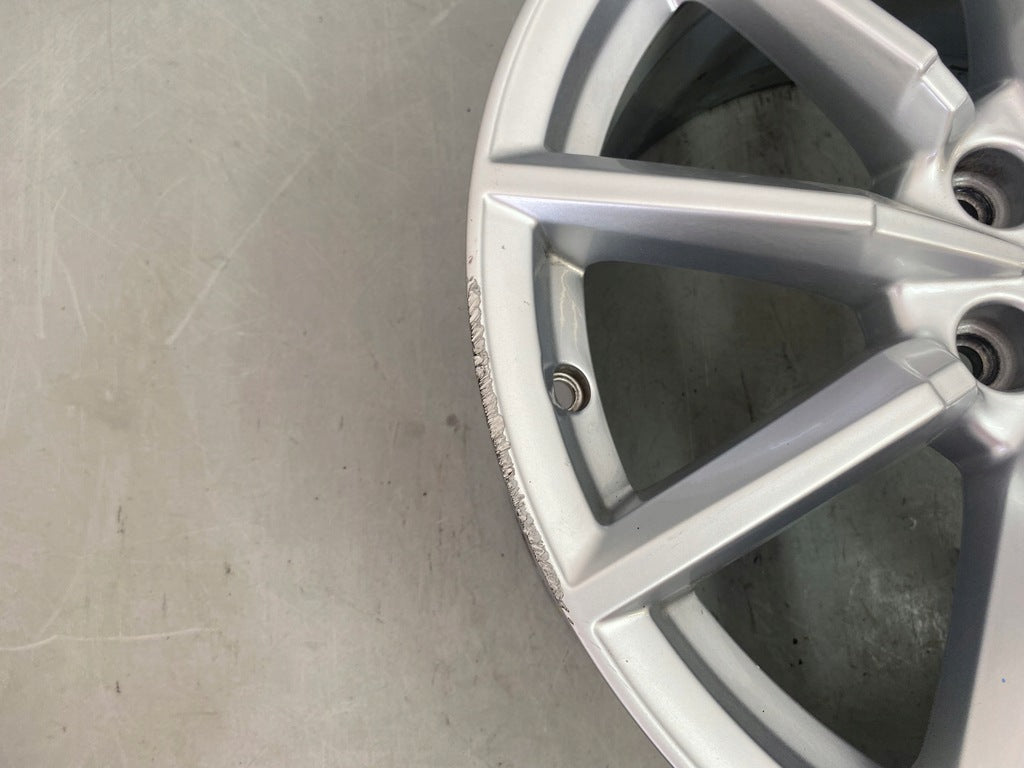 1x Alufelge 18 Zoll 8.5" 5x112 50ET Glanz Silber 8S0601025C Audi Tt Rim Wheel FEL3654796046le