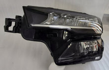 Laden Sie das Bild in den Galerie-Viewer, Frontscheinwerfer Skoda Karoq 57B941009KOD LED Links Scheinwerfer Headlight SCH7930531530wl