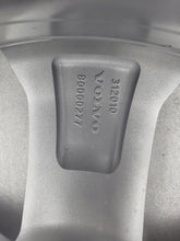 Laden Sie das Bild in den Galerie-Viewer, 1x Alufelge 18 Zoll 7.5&quot; 5x108 46ET 80000277 Volvo Rim Wheel