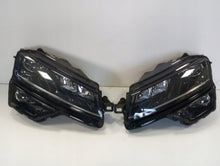 Laden Sie das Bild in den Galerie-Viewer, Frontscheinwerfer Skoda Karoq 57B941015D 57B941016D Rechts oder Links SCH5908546757ds