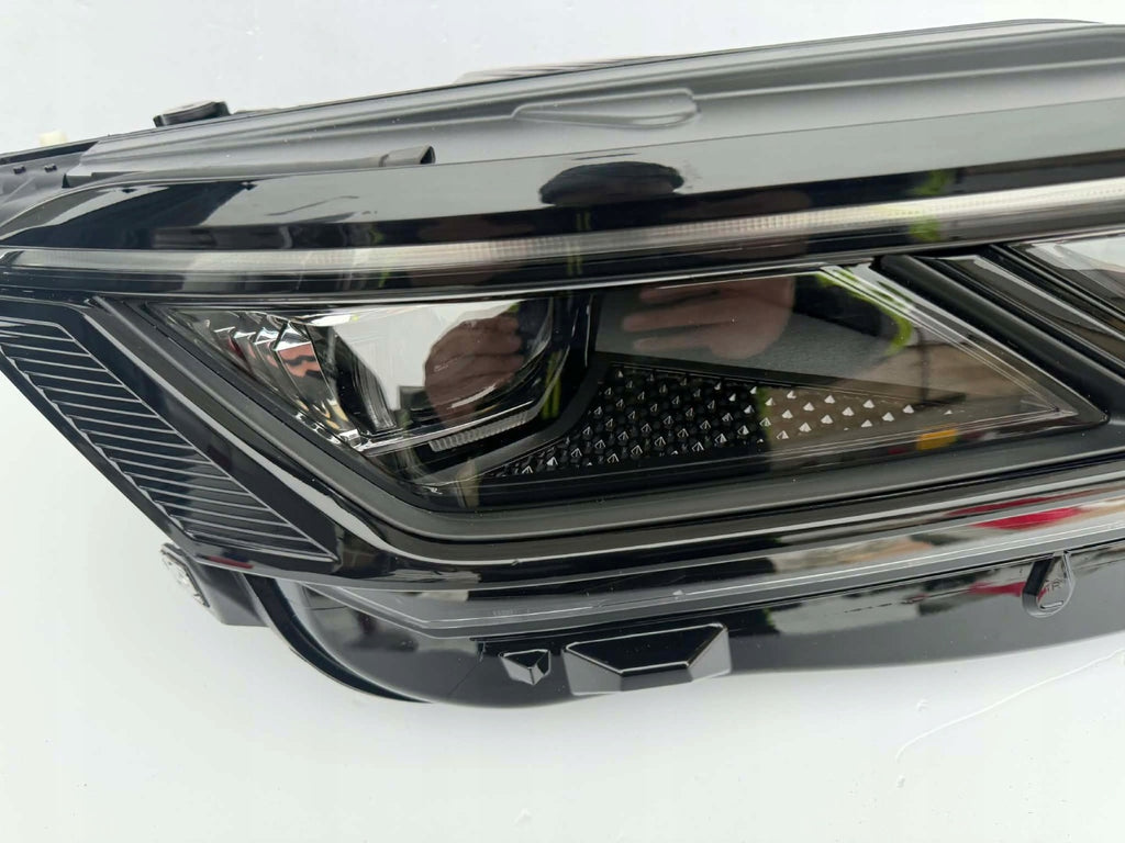 Frontscheinwerfer VW Touareg 761941114A LED Rechts Scheinwerfer Headlight SCH1503943878ss