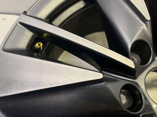 Laden Sie das Bild in den Galerie-Viewer, 1x Alufelge 17 Zoll 7.0&quot; 5x112 45ET Glanz Graphit 57A601025AA Mg Karoq Rim Wheel