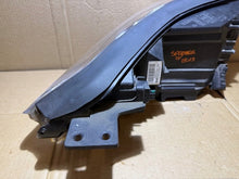 Load image into Gallery viewer, Frontscheinwerfer Kia Sportage IV 92102-F1040 Rechts Scheinwerfer Headlight SCH7809897465ug