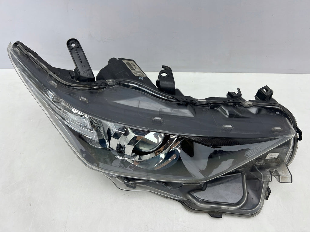 Frontscheinwerfer Toyota Auris 81110-02K30 LED Rechts Scheinwerfer Headlight