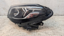 Laden Sie das Bild in den Galerie-Viewer, Frontscheinwerfer Mercedes-Benz W246 A2469065301 Links Scheinwerfer Headlight SCH4318147990vs