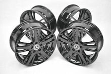Laden Sie das Bild in den Galerie-Viewer, 1x Alufelge 18 Zoll 7.5&quot; 5x112 52ET A2464012002 Mercedes-Benz Cla C117 Rim Wheel