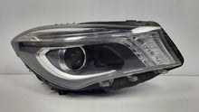 Laden Sie das Bild in den Galerie-Viewer, Frontscheinwerfer Mercedes-Benz Cla A1178201661 Xenon Rechts Headlight SCH8364195657ds