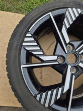 Load image into Gallery viewer, 1x Alufelge 16 Zoll 6.5" 4x100 48ET Glanz Schwarz 52910-K7700 Hyundai I10 Iii FEL6463128896ig