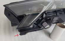 Laden Sie das Bild in den Galerie-Viewer, Frontscheinwerfer Skoda Octavia IV 5E4941035 Links Scheinwerfer Headlight SCH5151479323cs