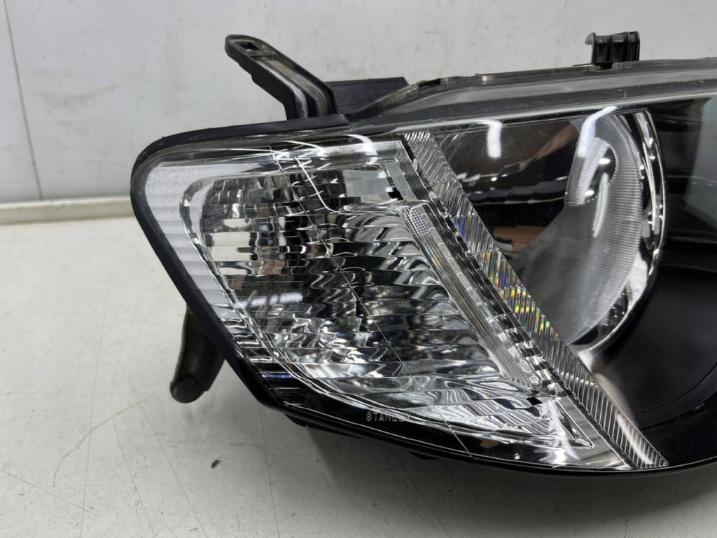 Frontscheinwerfer Mitsubishi L200 8301B462 Rechts Scheinwerfer Headlight SCH2390552948qq