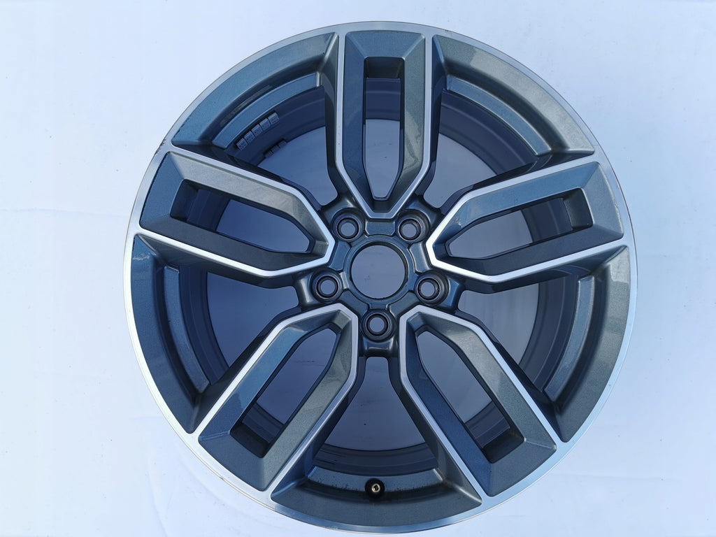 1x Alufelge 18 Zoll 7.5" 5x112 51ET Glanz Graphit 8V0601025M Audi A3 Mg