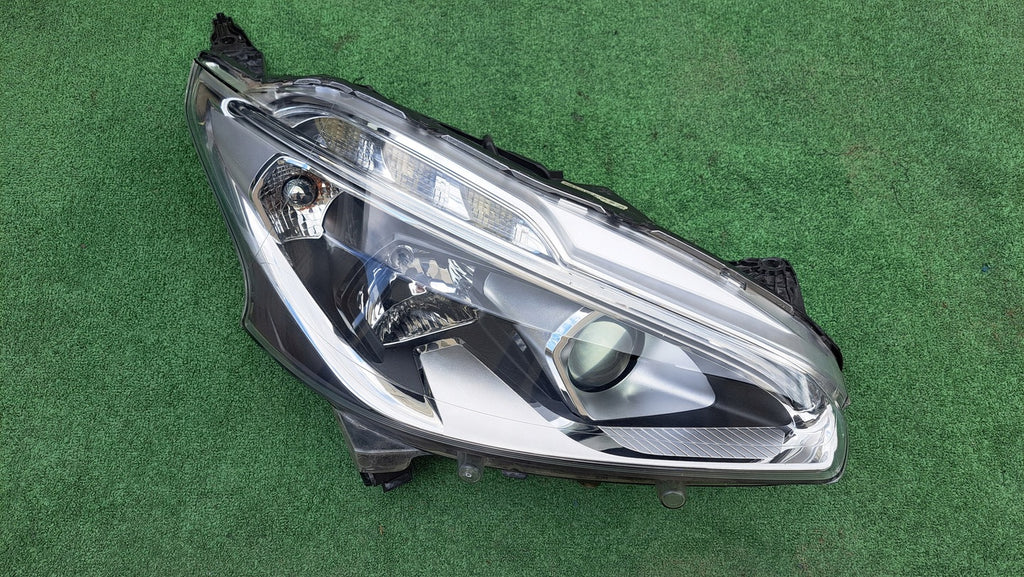 Frontscheinwerfer Peugeot 208 9810805880 LED Rechts Scheinwerfer Headlight