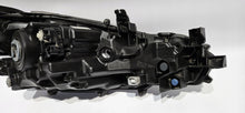 Laden Sie das Bild in den Galerie-Viewer, Frontscheinwerfer Toyota Corolla 81150-02T31 FALSE Scheinwerfer Headlight SCH5641128028mf