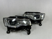Laden Sie das Bild in den Galerie-Viewer, Frontscheinwerfer Jeep Grand Cherokee Wk2 I 68289238AG 68289239AG Ein Satz SCH6493972713hd