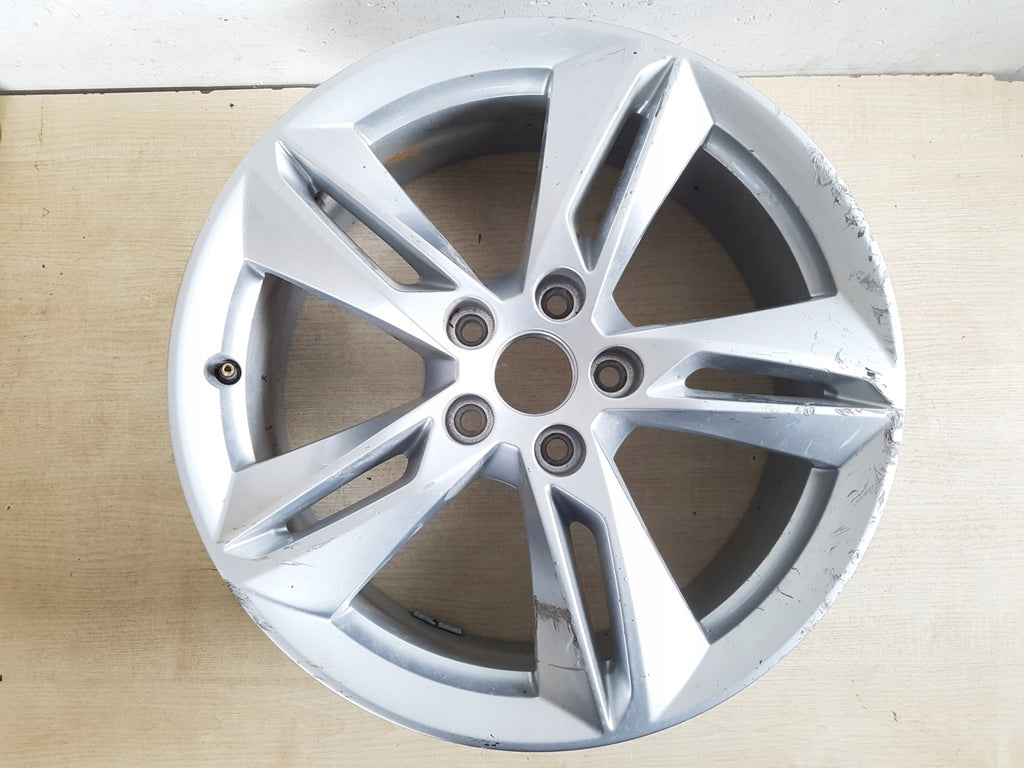 1x Alufelge 18 Zoll 7.0" 5x112 43ET Glanz Silber 8U0601025AG Audi Q3 Rim Wheel FEL8815177602cd