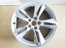 Laden Sie das Bild in den Galerie-Viewer, 1x Alufelge 18 Zoll 7.0" 5x112 43ET Glanz Silber 8U0601025AG Audi Q3 Rim Wheel FEL8815177602cd