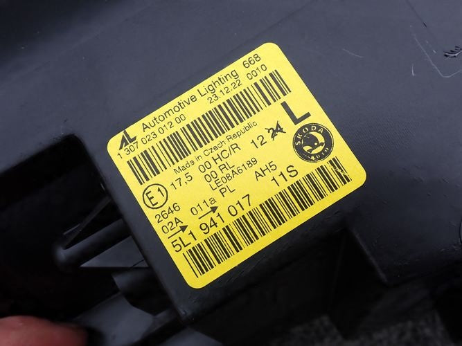 Frontscheinwerfer Skoda Yeti 5L1941017 LE08A6189 Links Scheinwerfer Headlight