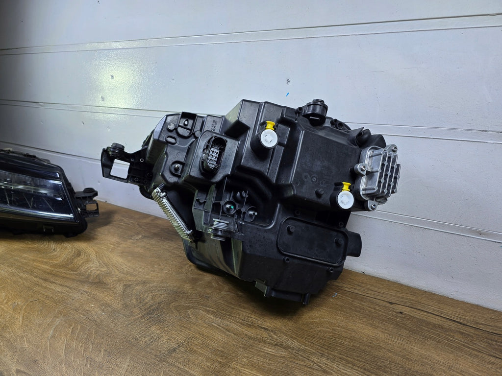 Frontscheinwerfer Skoda Karoq 57B941036B Rechts Scheinwerfer Headlight SCH7252269535ly