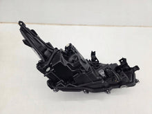 Laden Sie das Bild in den Galerie-Viewer, Frontscheinwerfer Toyota Corolla 81150-02T51-00 Links Scheinwerfer Headlight SCH3879030544yj