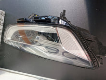 Laden Sie das Bild in den Galerie-Viewer, Frontscheinwerfer Audi A4 Avant 8W0941036E 030111723600 LED Rechts Headlight SCH8971229780bz